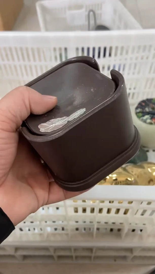 无运费险有瑕疵的摄影的产品有使用过的痕迹有点脏介意勿拍