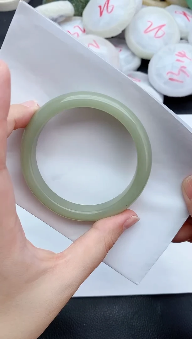 未镶嵌手镯石英质玉91+60/61