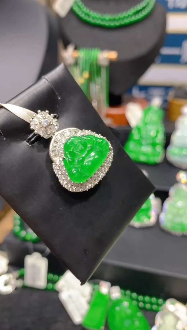 颈饰未镶嵌翡翠1一季