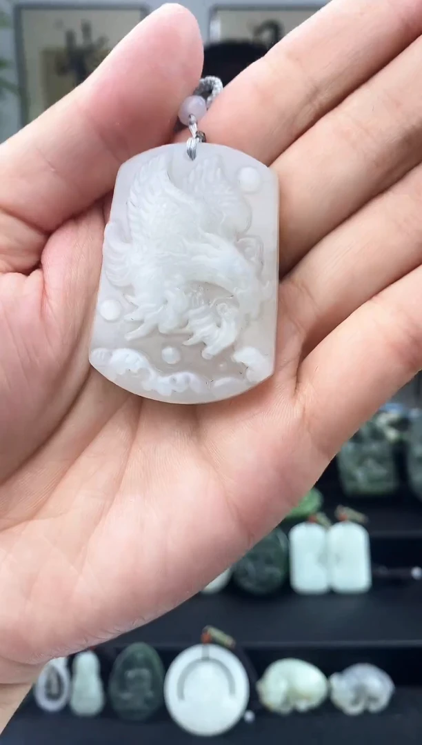 和田玉（糖玉）未镶嵌颈饰1