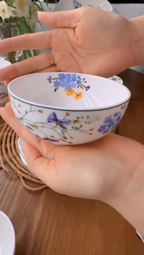 4个碗盘子瓷**************