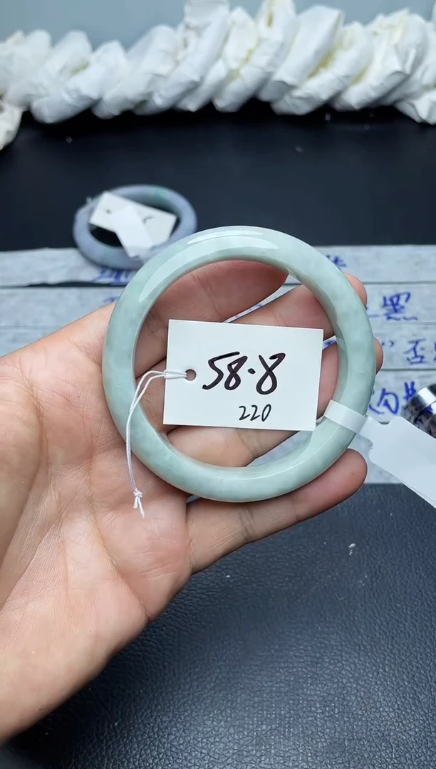 未镶嵌手镯翡翠220