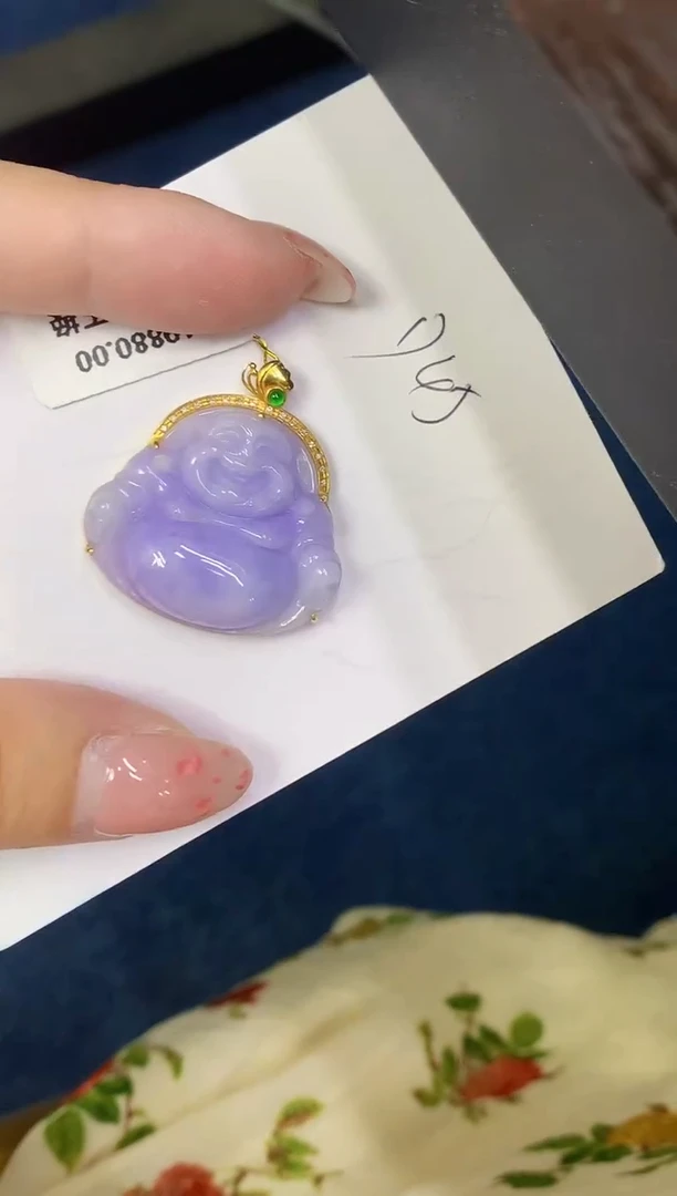 翡翠18K金镶嵌颈饰缅甸天然翡翠A货