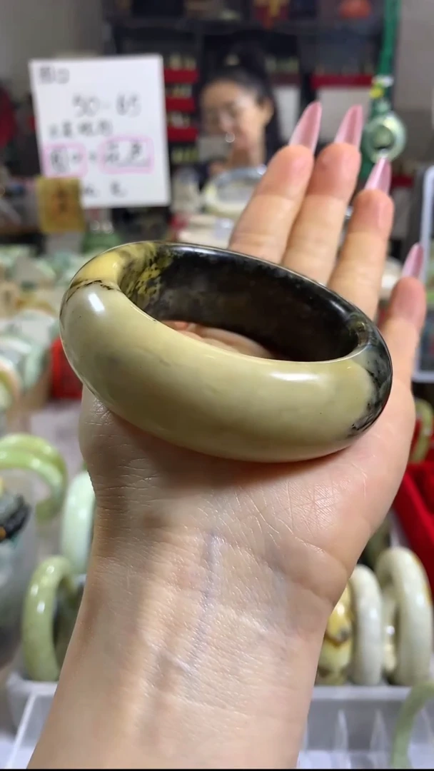 未镶嵌岫玉手镯2 54+ 包容