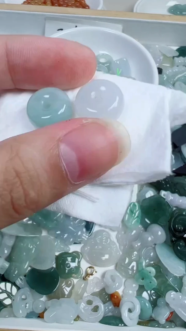 散珠翡翠85号链接，A货翡翠