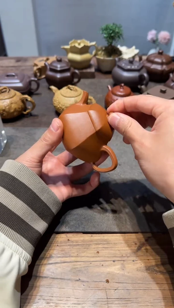 茶壶紫砂渭**客金玉满堂