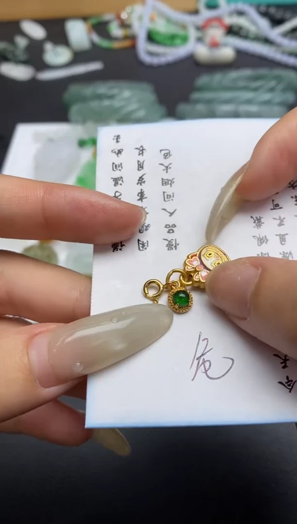 未镶嵌定制翡翠翡翠毛货~