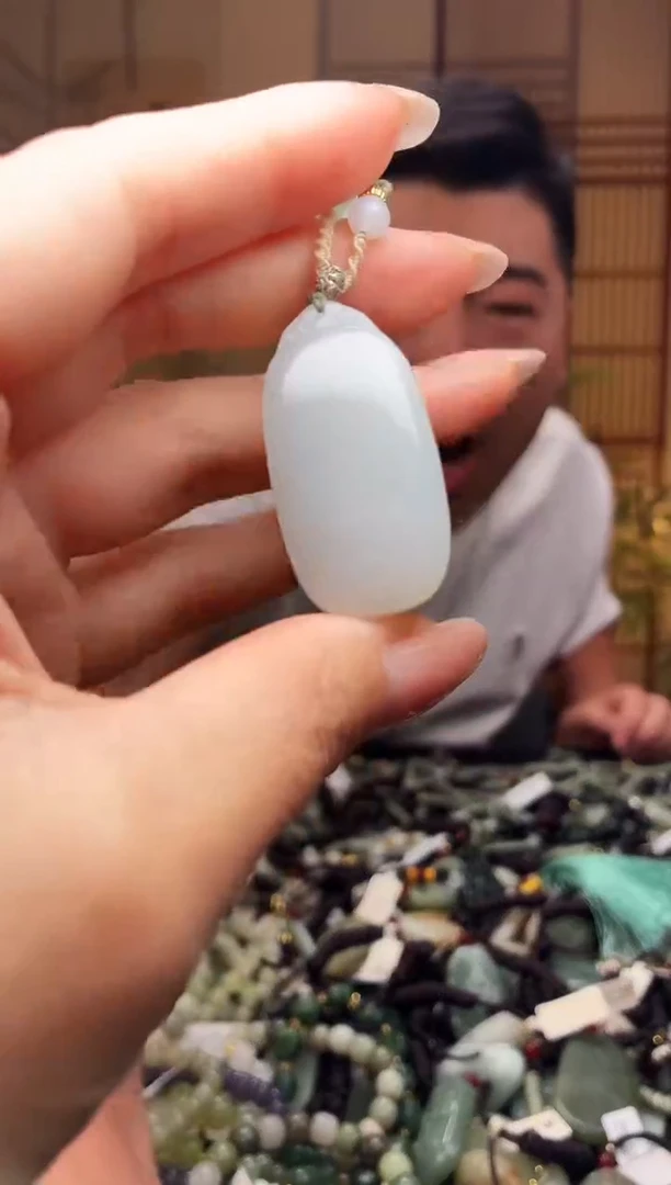 颈饰未镶嵌和田玉多样性发货，拍一发一