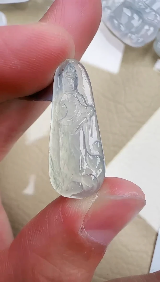 翡翠未镶嵌颈饰缅甸天然翡翠A货