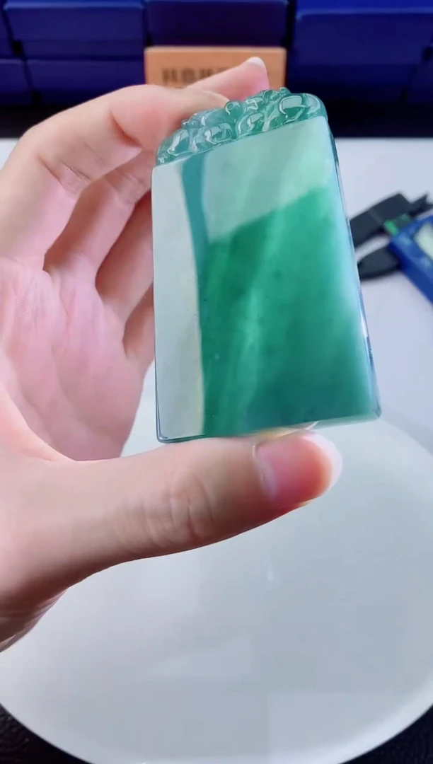 翡翠未镶嵌颈饰111111