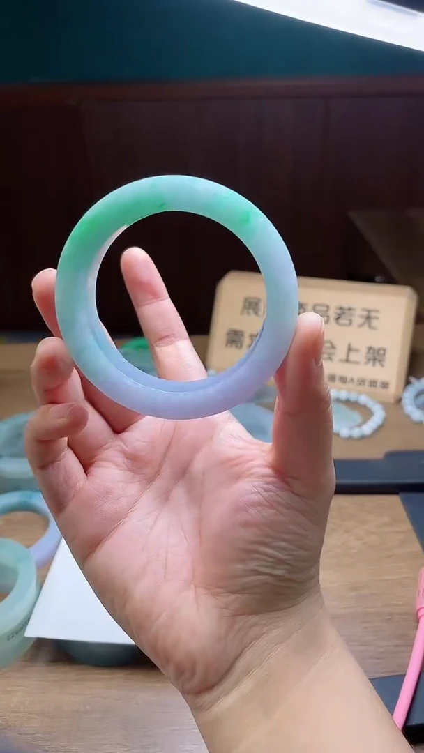 定制翡翠手镯未镶嵌心**声定制