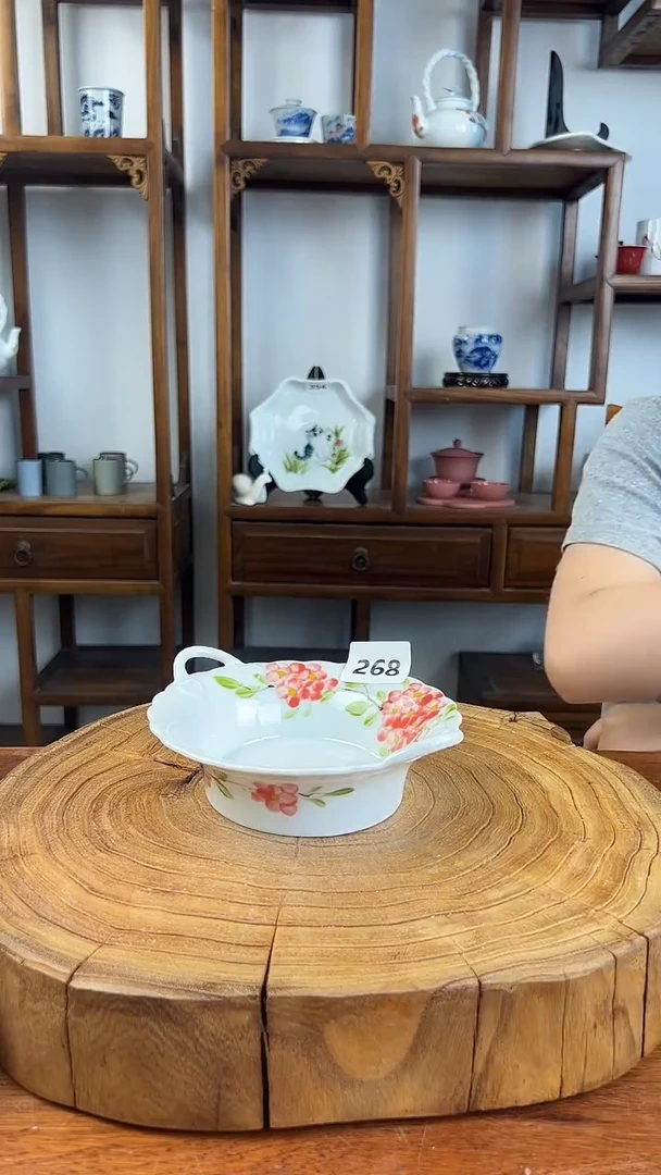 瓷片景德镇手绘（食品级）爱心小花篮268