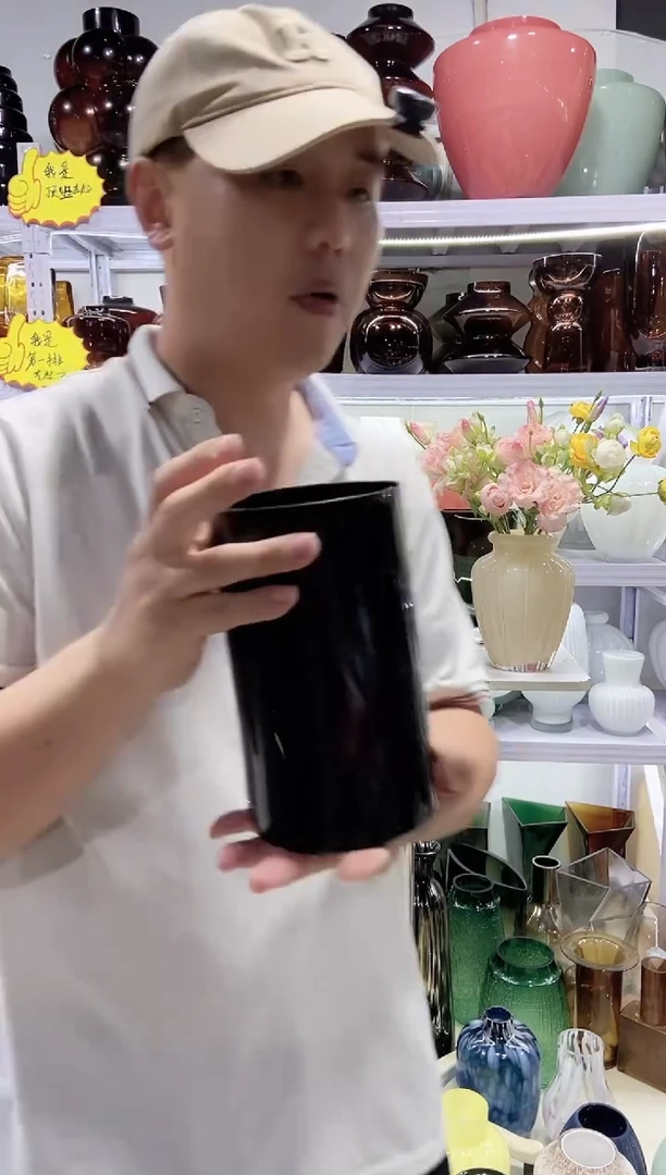 黑豹纹直筒花瓶.微瑕介意勿拍