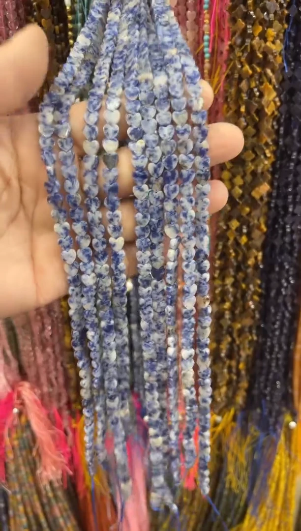 未镶嵌玛瑙/玉髓珠宝半成品一条