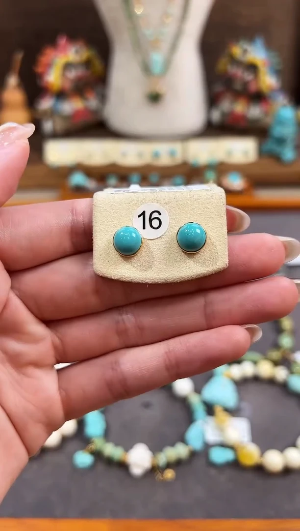 18K金镶嵌绿松石耳饰绿松石耳饰