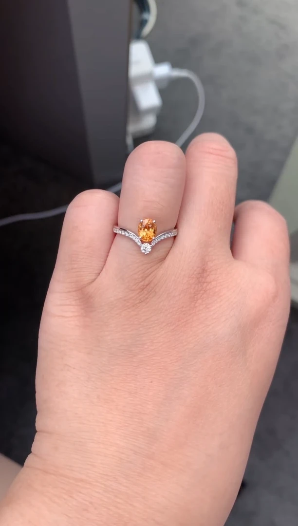 18K金镶嵌戒指石榴石（芬达石）1.3ct芬达  FB