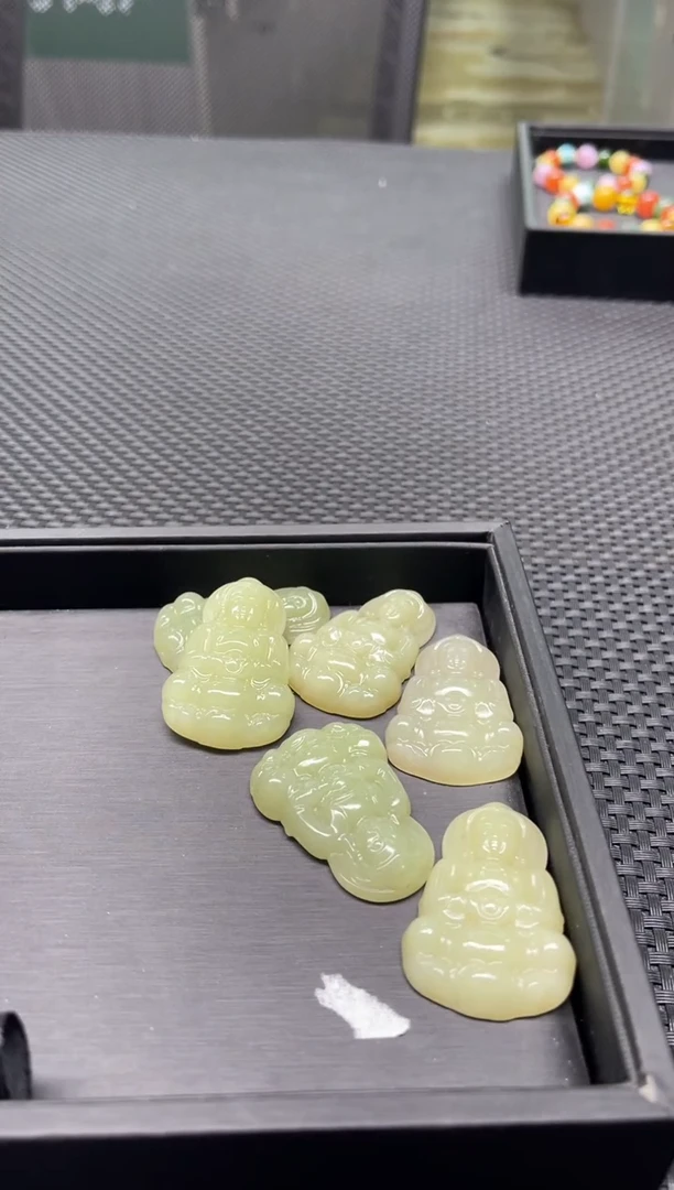 【闪购商品】和田玉挂件未镶嵌多样性发1件