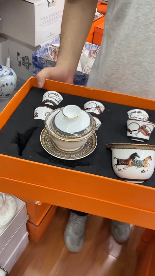 杯鸿辉家品牌瓷器，京东包邮！