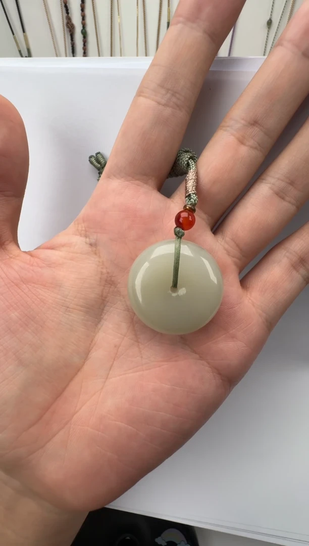 吊坠(赠链)未镶嵌和田玉天然和田玉30mm精品平安扣