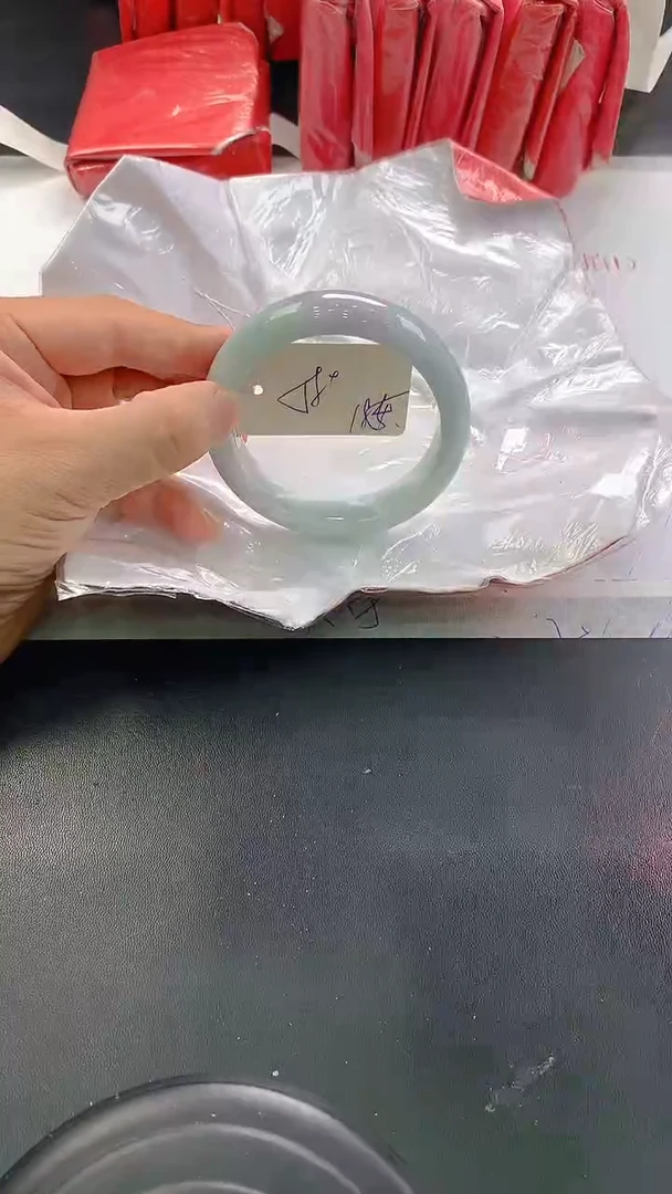 未镶嵌手镯翡翠185