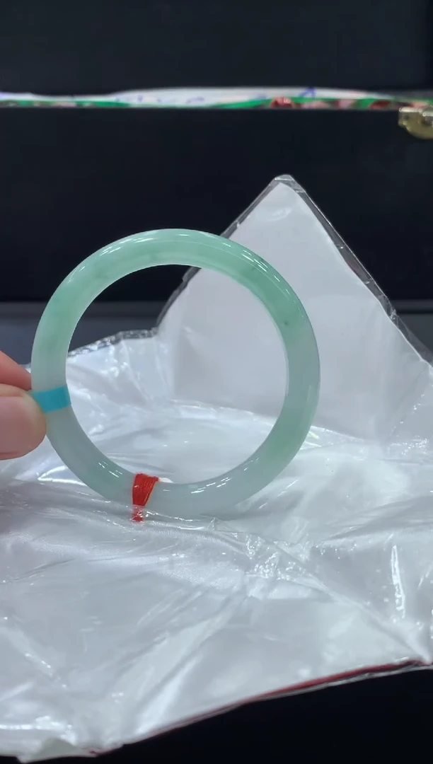 未镶嵌手镯翡翠翡翠手镯