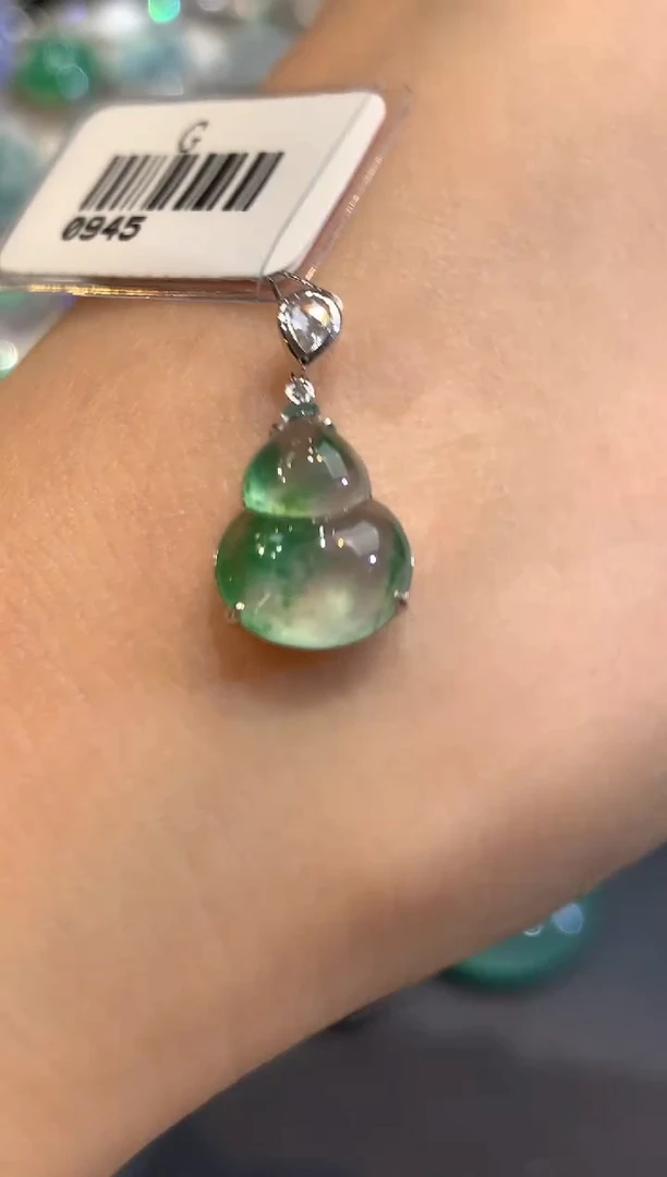 吊坠(不含链)18K金镶嵌翡翠w6