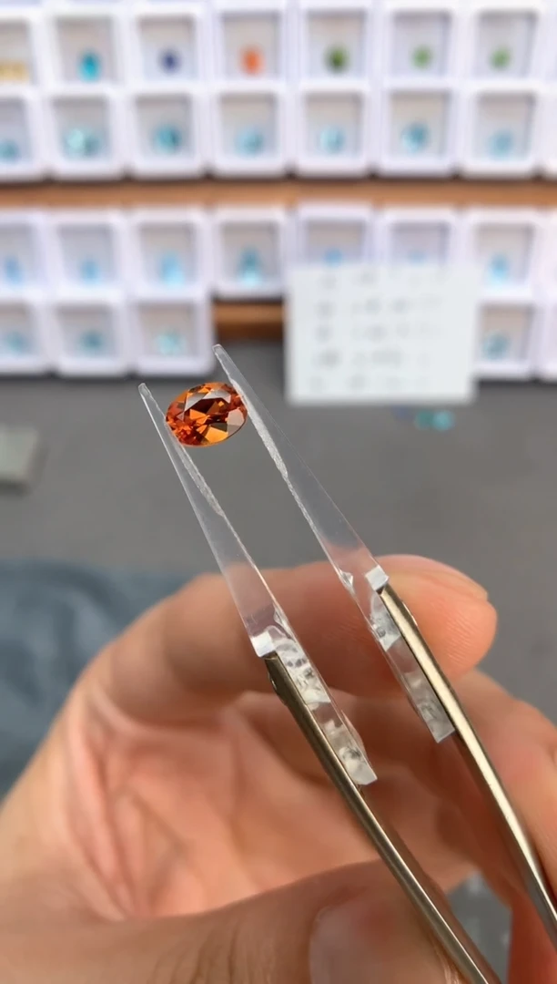 未镶嵌裸石定制石榴石0.97ct 12023