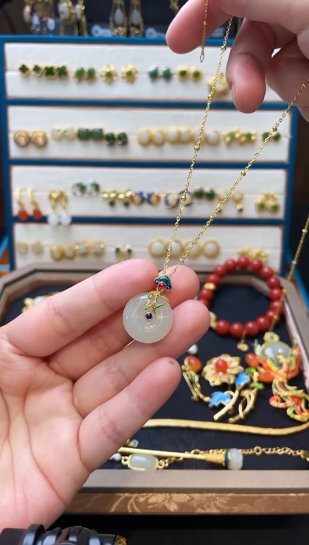 【闪购商品】和田玉吊坠银S925镀金镶嵌吊坠