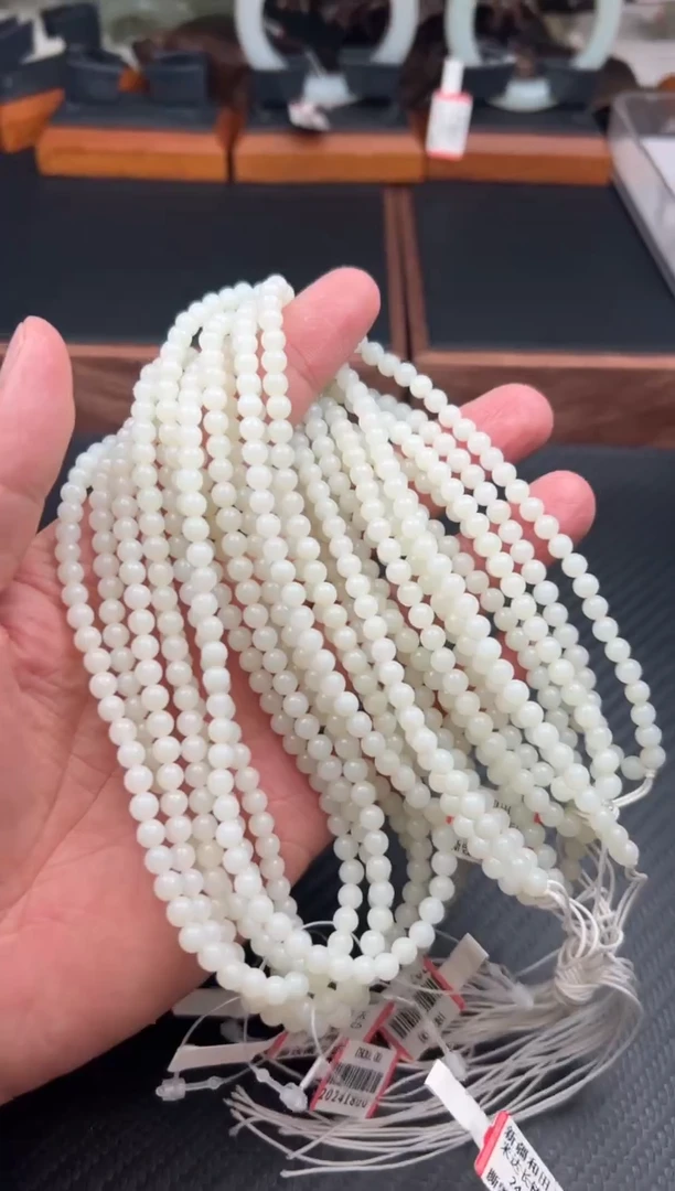 和田玉未镶嵌项链且末微色差米达卡5长串多样性发货拍一发一