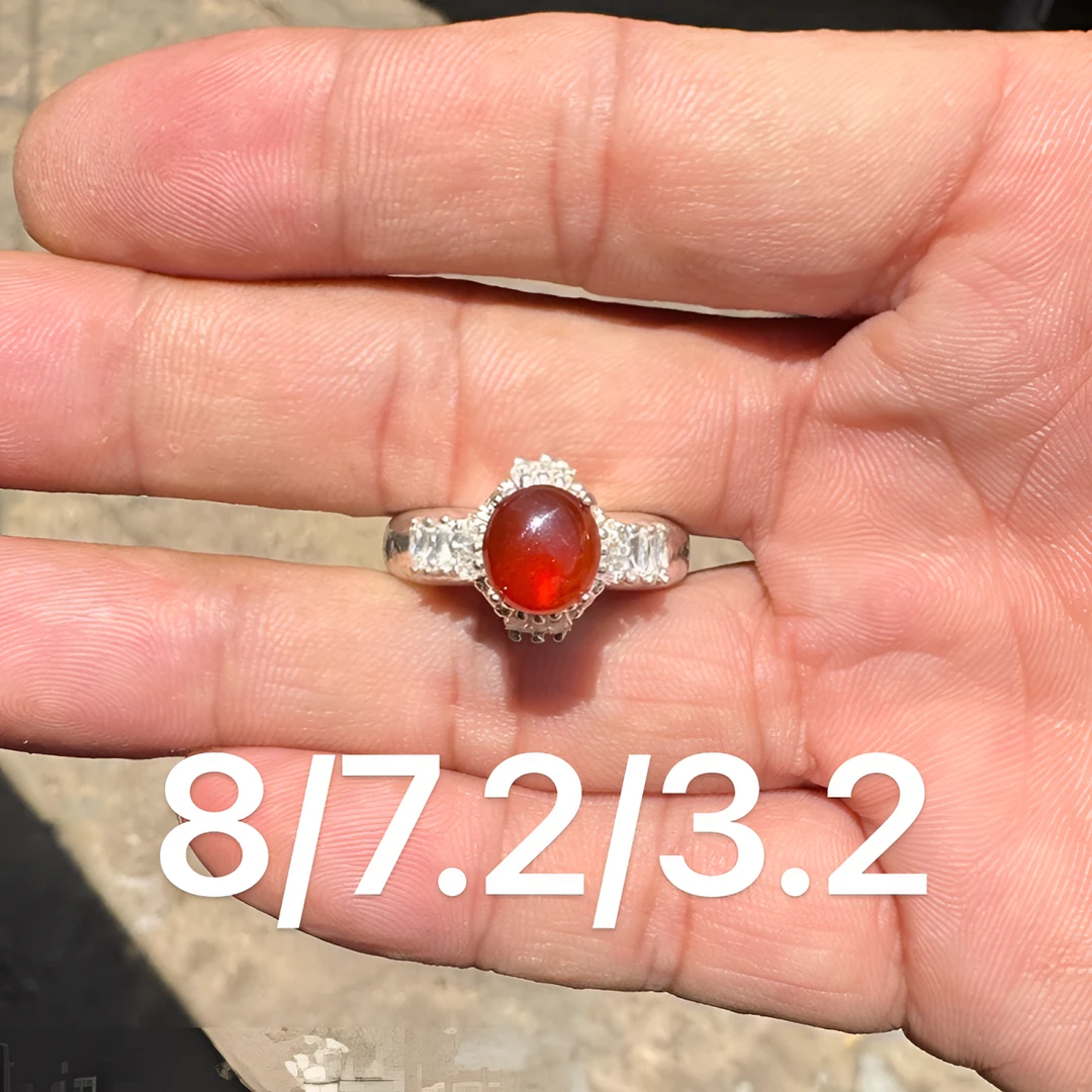 0524(小哪吒在源头)高冰种翡翠鸽血红戒面干净杠味荧光足M40