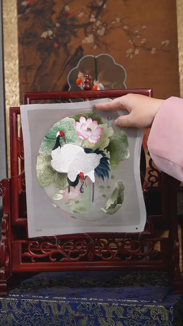 刺绣摆件摆台-绣花非遗