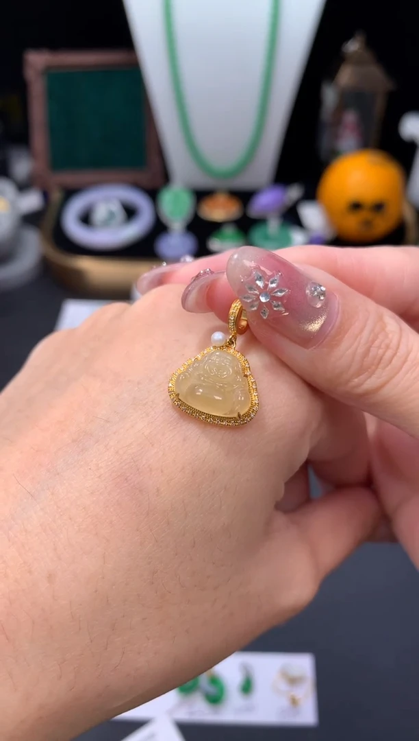 18K金镶嵌定制翡翠48小时鉴赏期 退货不扣服务费