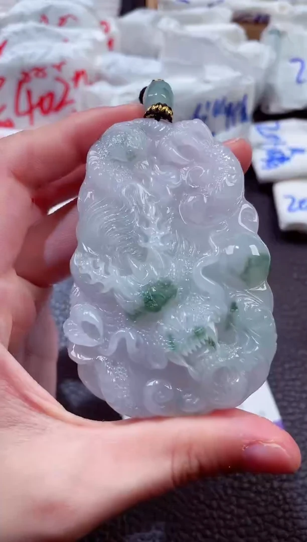翡翠未镶嵌颈饰00016300