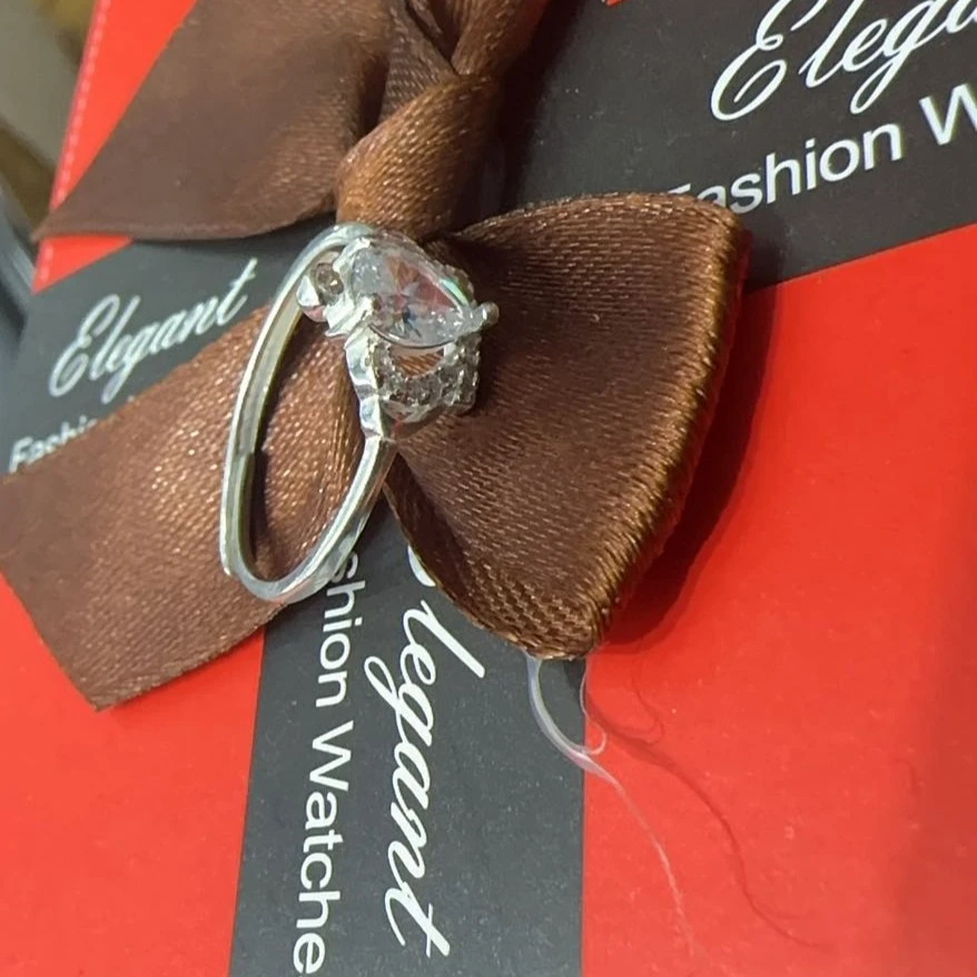 铜合金亚克力戒指  taj uzuksap kumux  bak xuxan qikitu