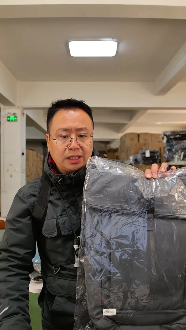 尼龙A6 灰色 39.9元一只