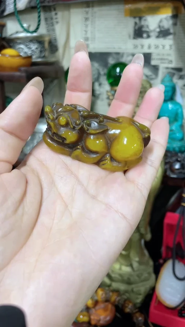 未镶嵌蜜蜡裸石主播推荐主播推荐