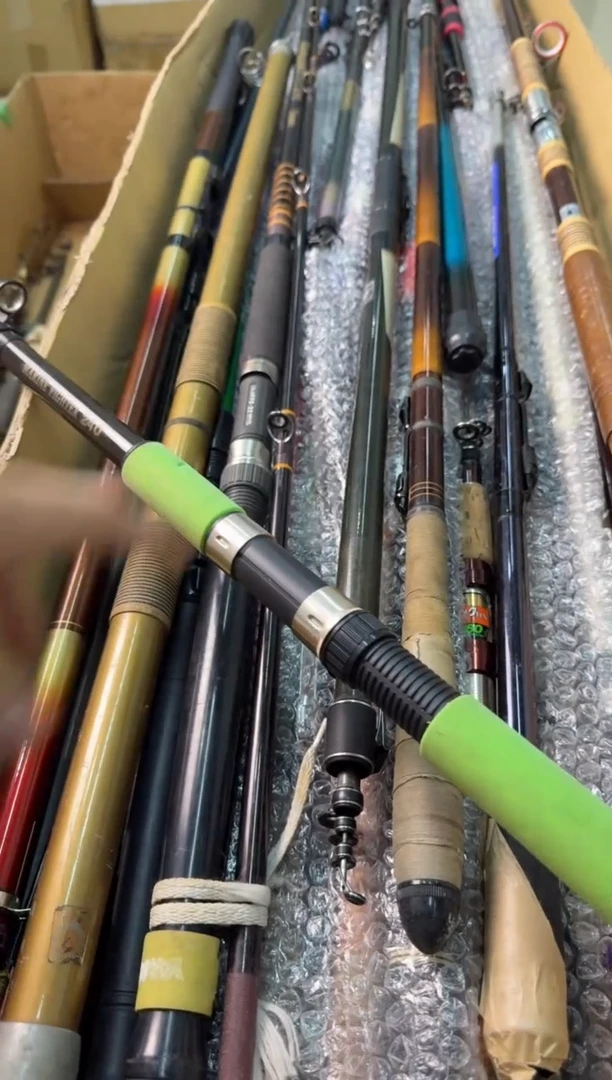 吉**翼 孤品微瑕， 以直播间为准  加 10元发顺丰