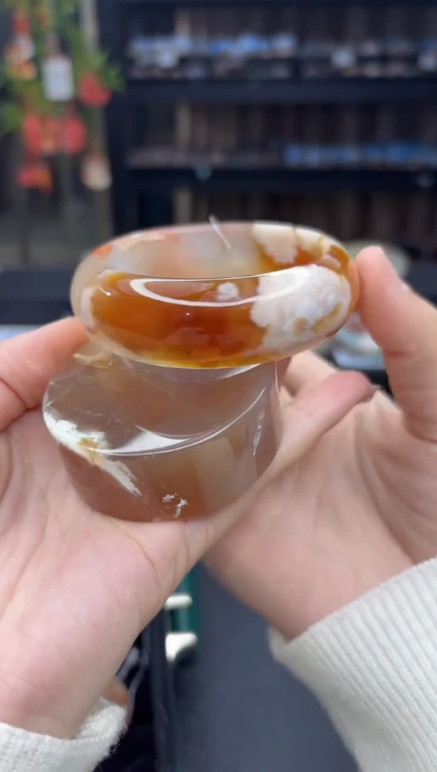 【闪购商品】石英质玉手镯未镶嵌195（58圈赠送镯心）