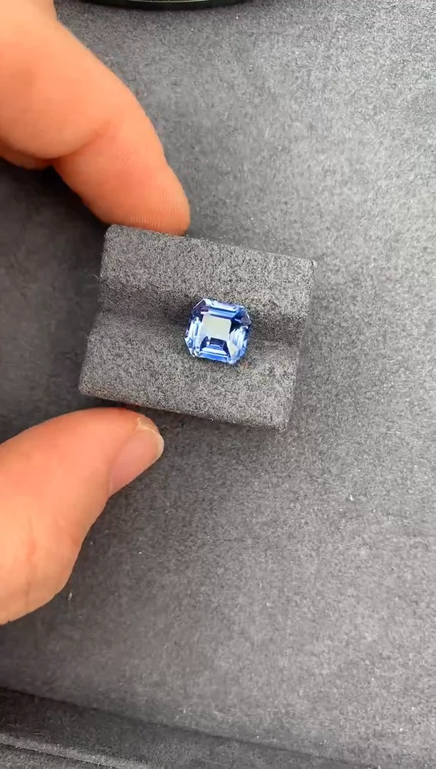 【闪购商品】蓝宝石裸石未镶嵌4.2ct矢车菊