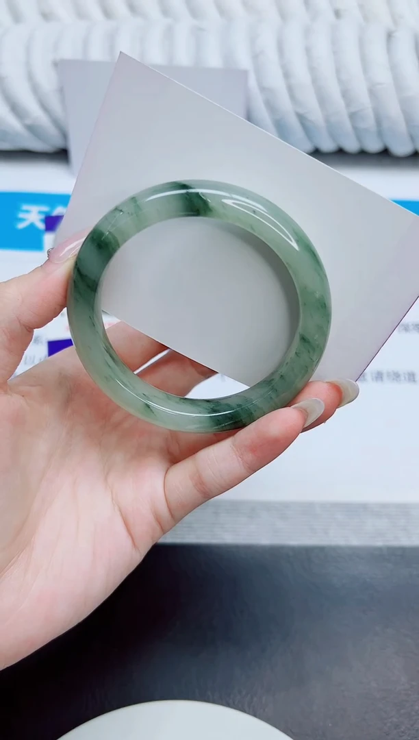 未镶嵌手镯石英质玉52/56