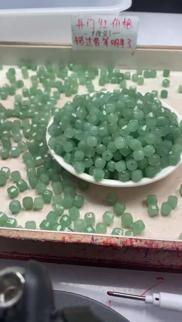 【闪购商品】玛瑙/玉髓颈饰未镶嵌w2180东陵玉方块8mm*20颗