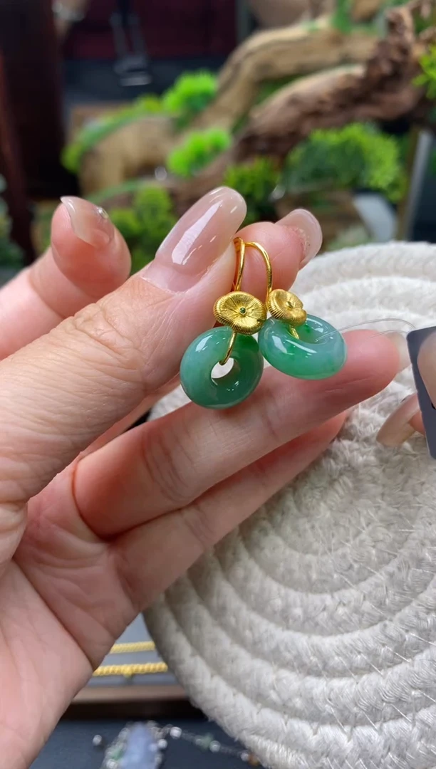 颈饰银S925镶嵌翡翠净货16468