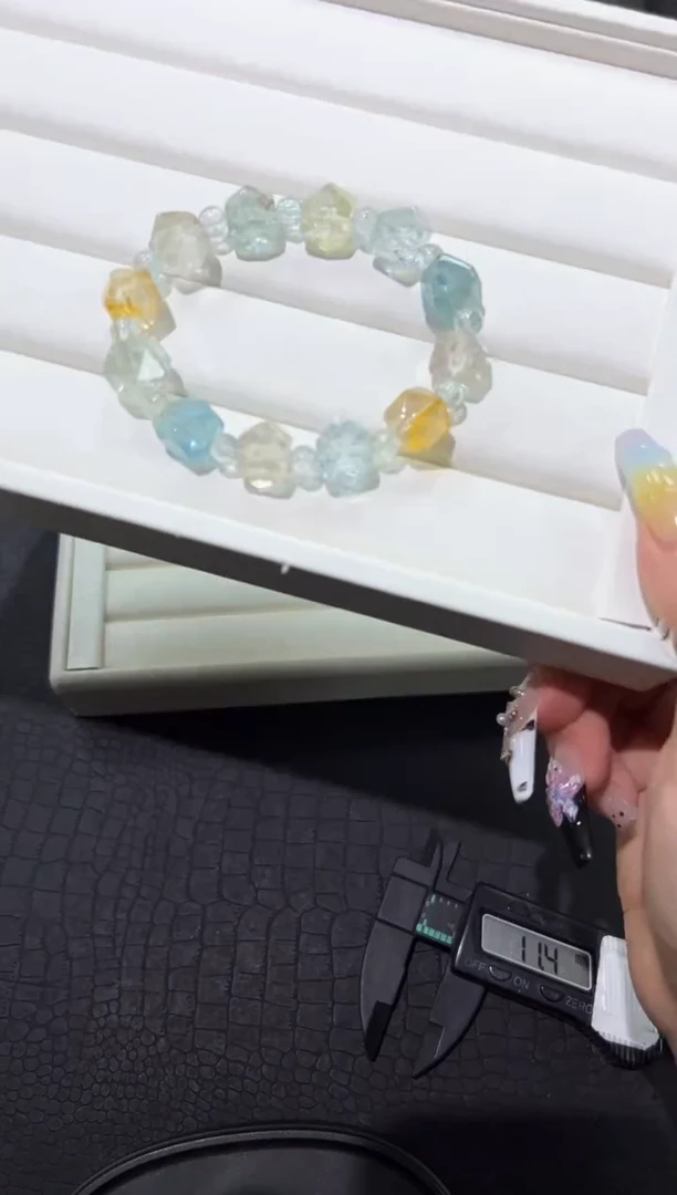 无非金属66a多样性发其一【1条】默认微瑕