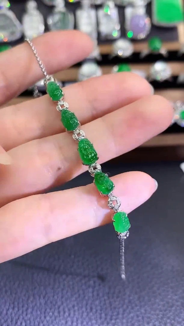 18K金镶嵌手链翡翠春日珠宝 B101