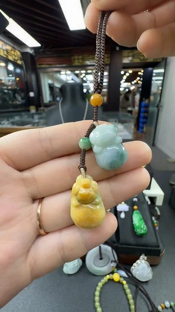 未镶嵌挂件翡翠小猪