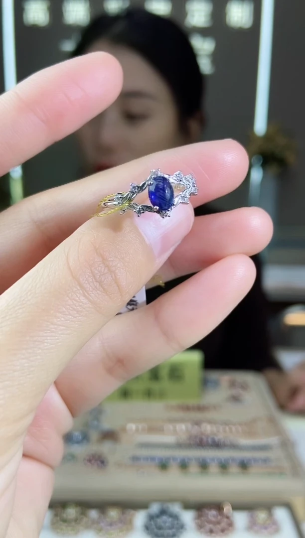 【闪购商品】蓝宝石手饰银S925镶嵌手饰