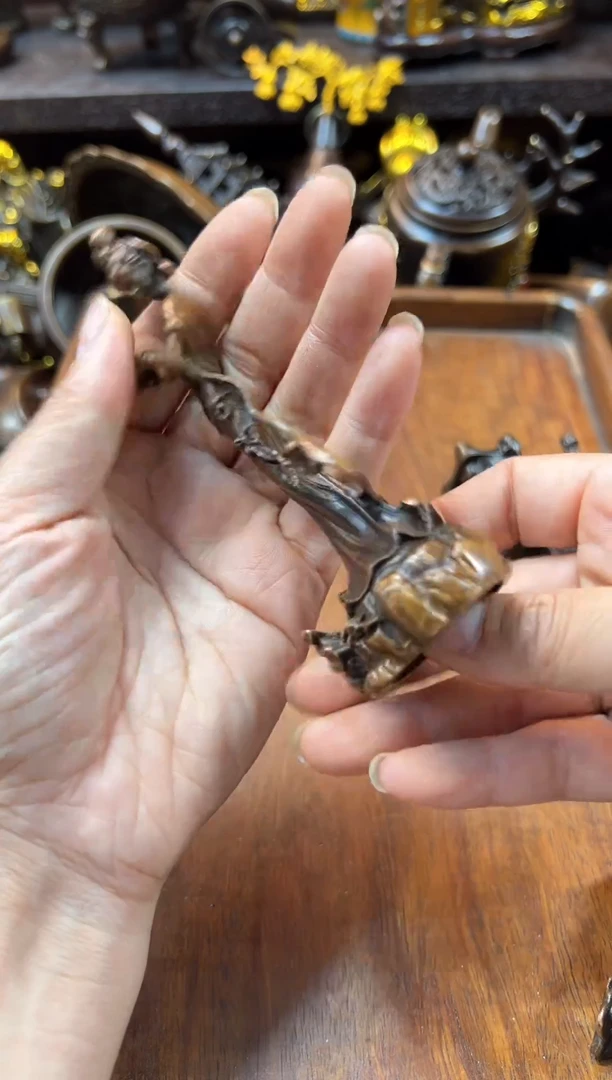 1案台摆件，物品摆件