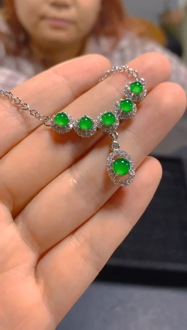 翡翠未镶嵌吊坠(赠链)0800250856多样性发一