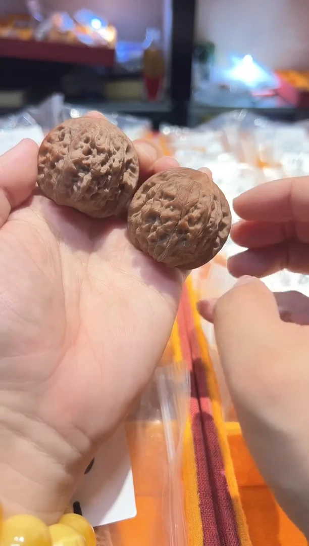 摆件核桃全品无修金麒麟文玩核桃