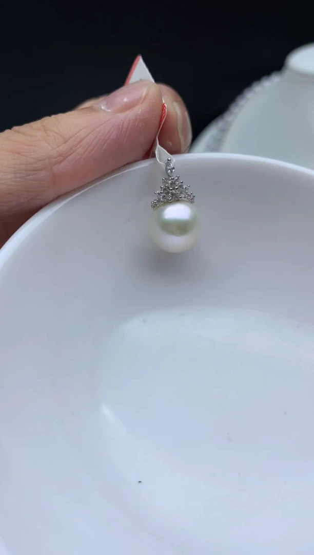 银S925镶嵌FF淡水珍珠白珠吊坠(赠链）
